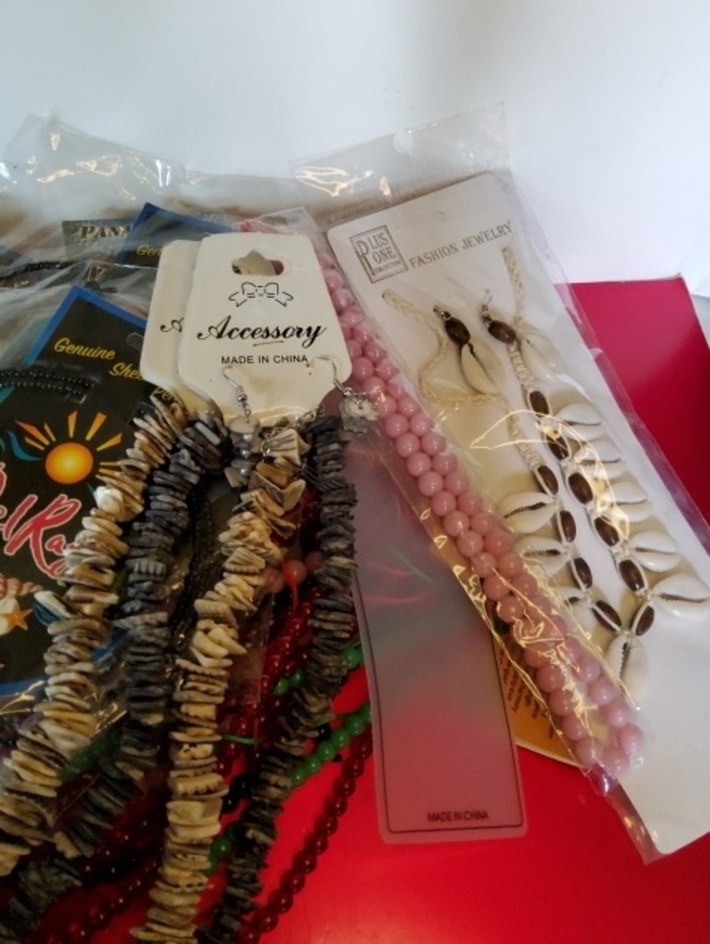 New old stock beach necklaces. - Picture 8 of 9